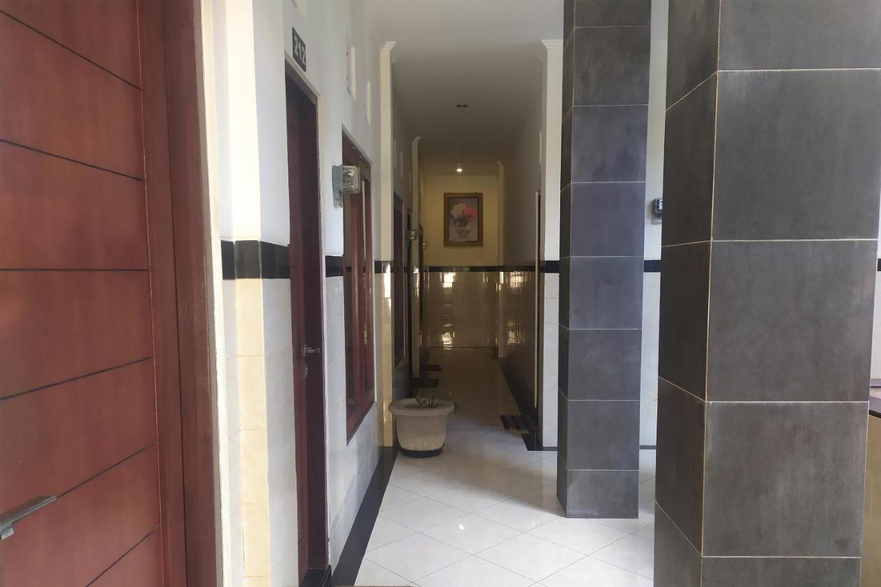 Oyo 3912 Wahyu Residence Bali Denpasar Exteriér fotografie